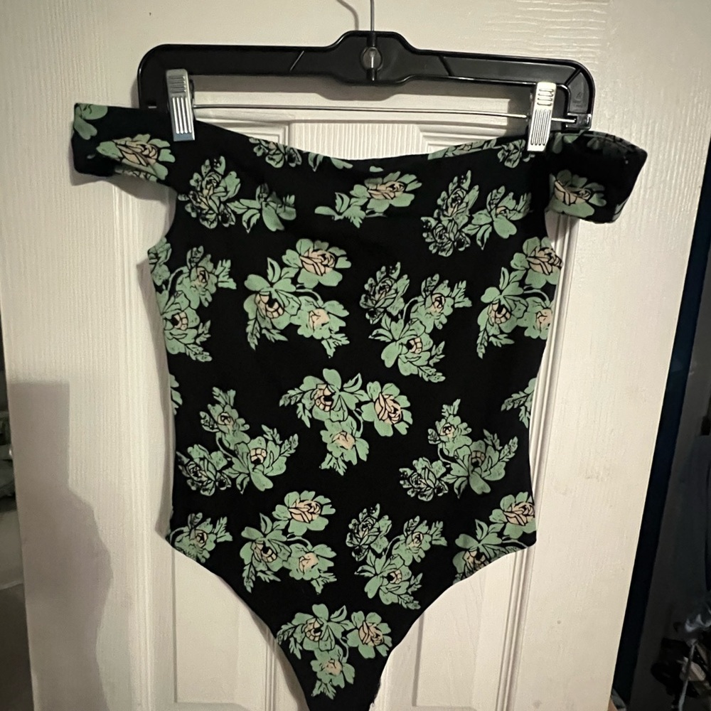 Free People bodysuit never worn